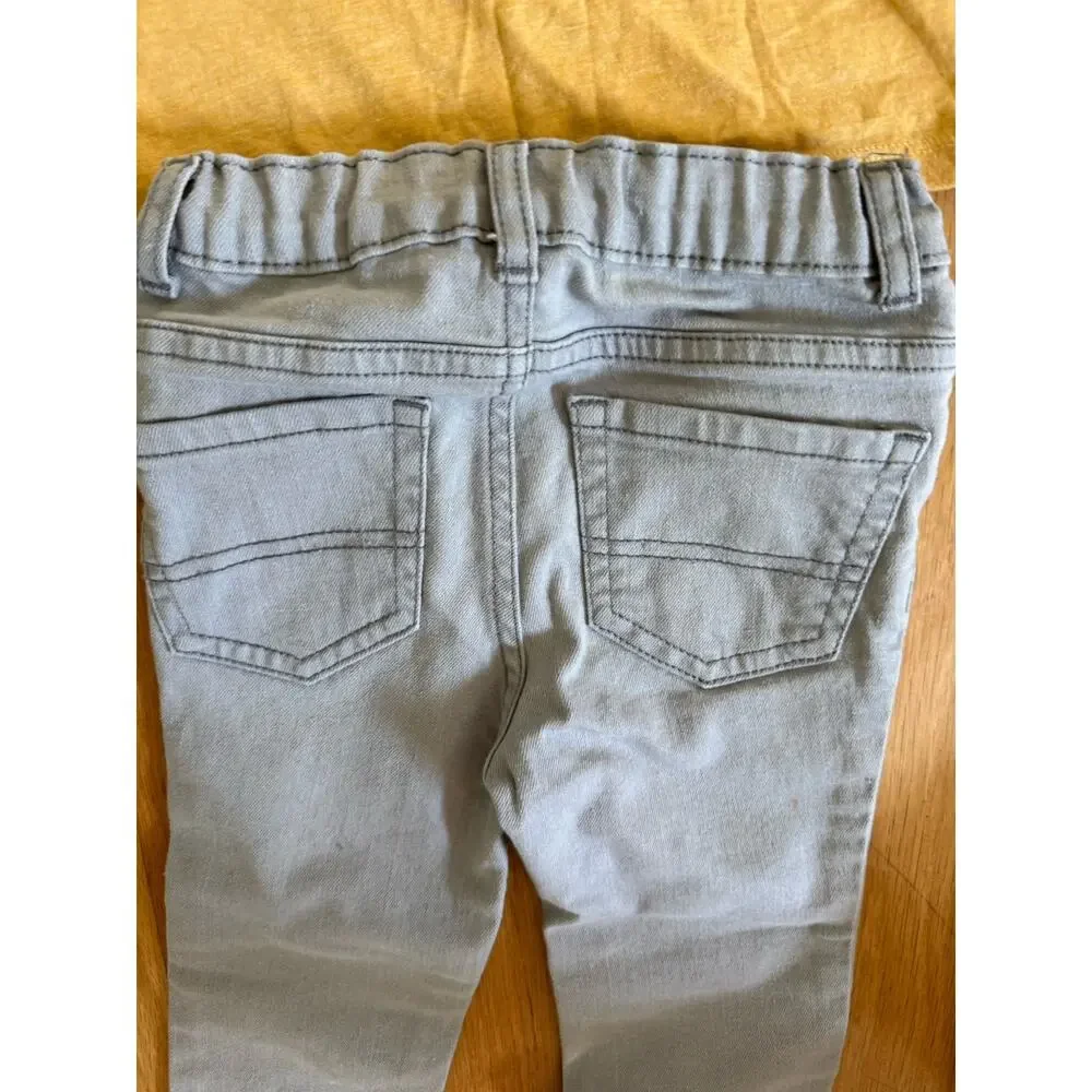 Boys Toddler Clothing Bundle - Size 3/4 T Fall Hoodie Jeans t-shirt